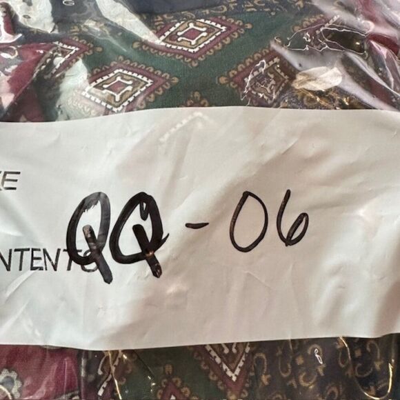 Salty Dog Gant Men's Size Large Paisley Button Down 23.5x26 Vintage Collection - Picture 5 of 5